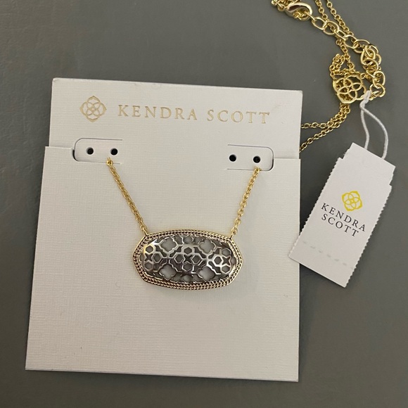 Kendra Scott Jewelry - Kendra Scott Dollie necklace in gold/silver